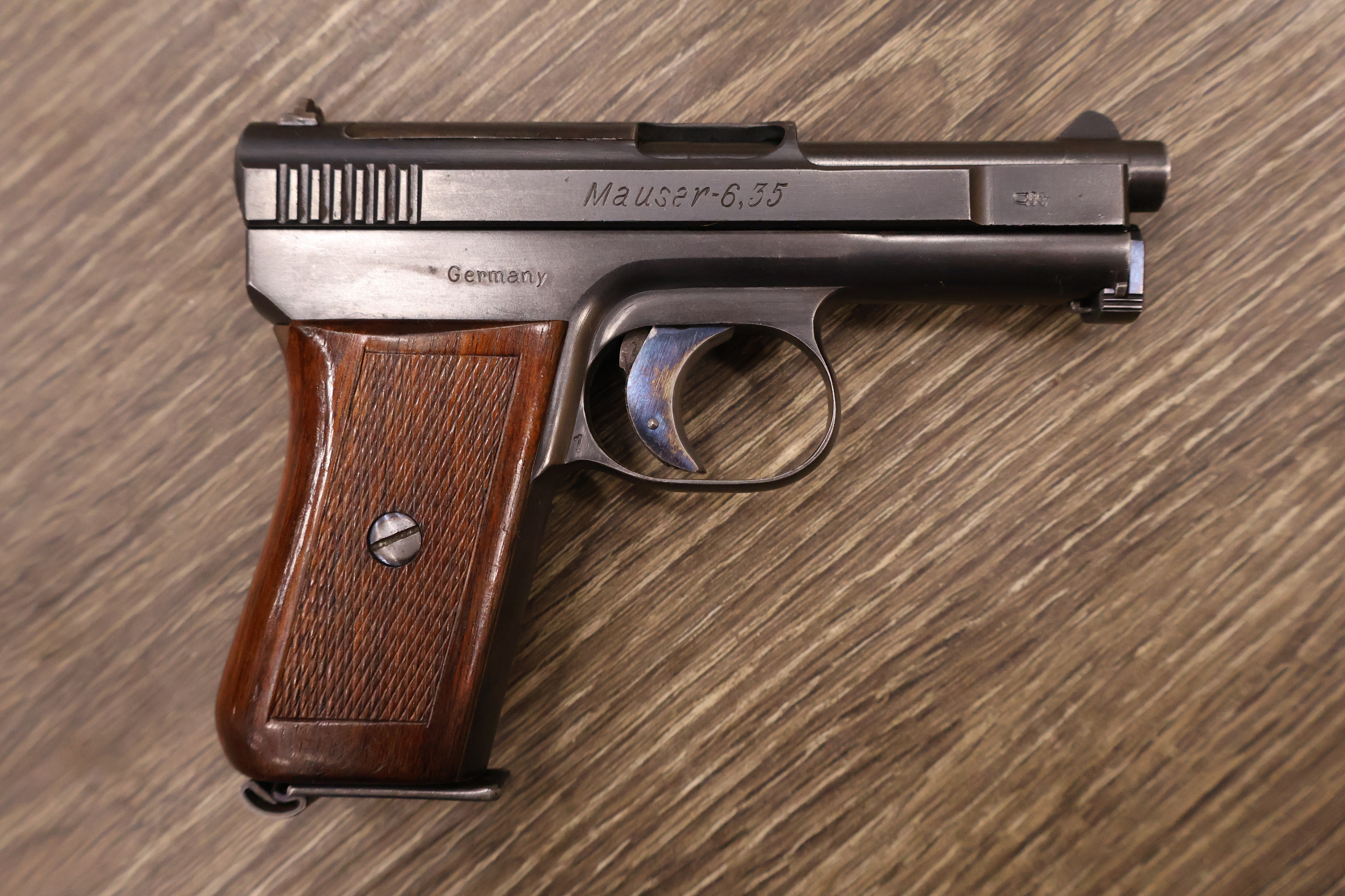 MAUSER WERKE 1910 POCKET PISTOL BLUED FINISH WOOD GRIPS 3.15" BBL .25 ACP-img-9