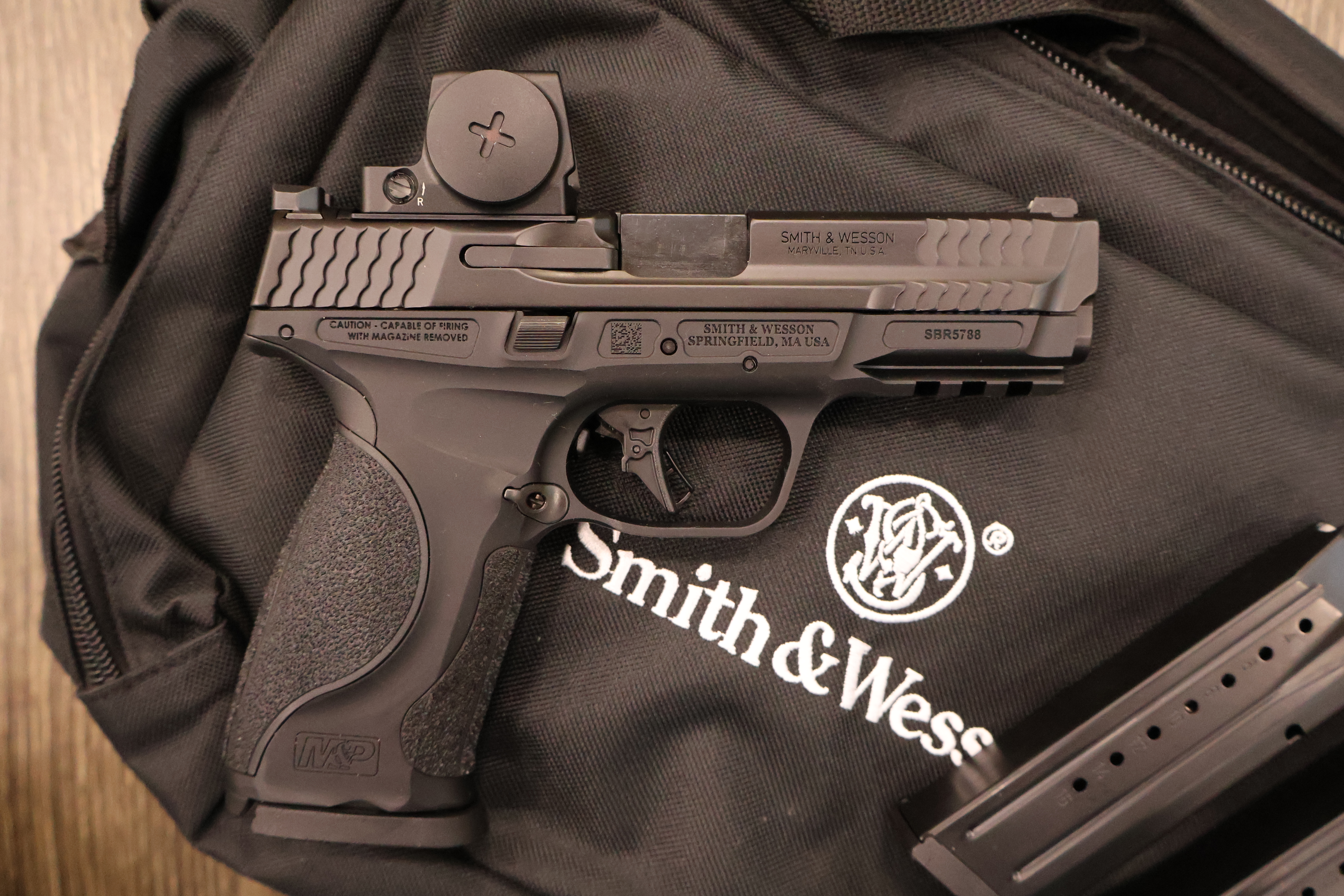 S&W M&P9 M2.0 OPTICS READY BLACK METAL (3) 17-RND N.S. 4.25" BBL 9MM-img-2