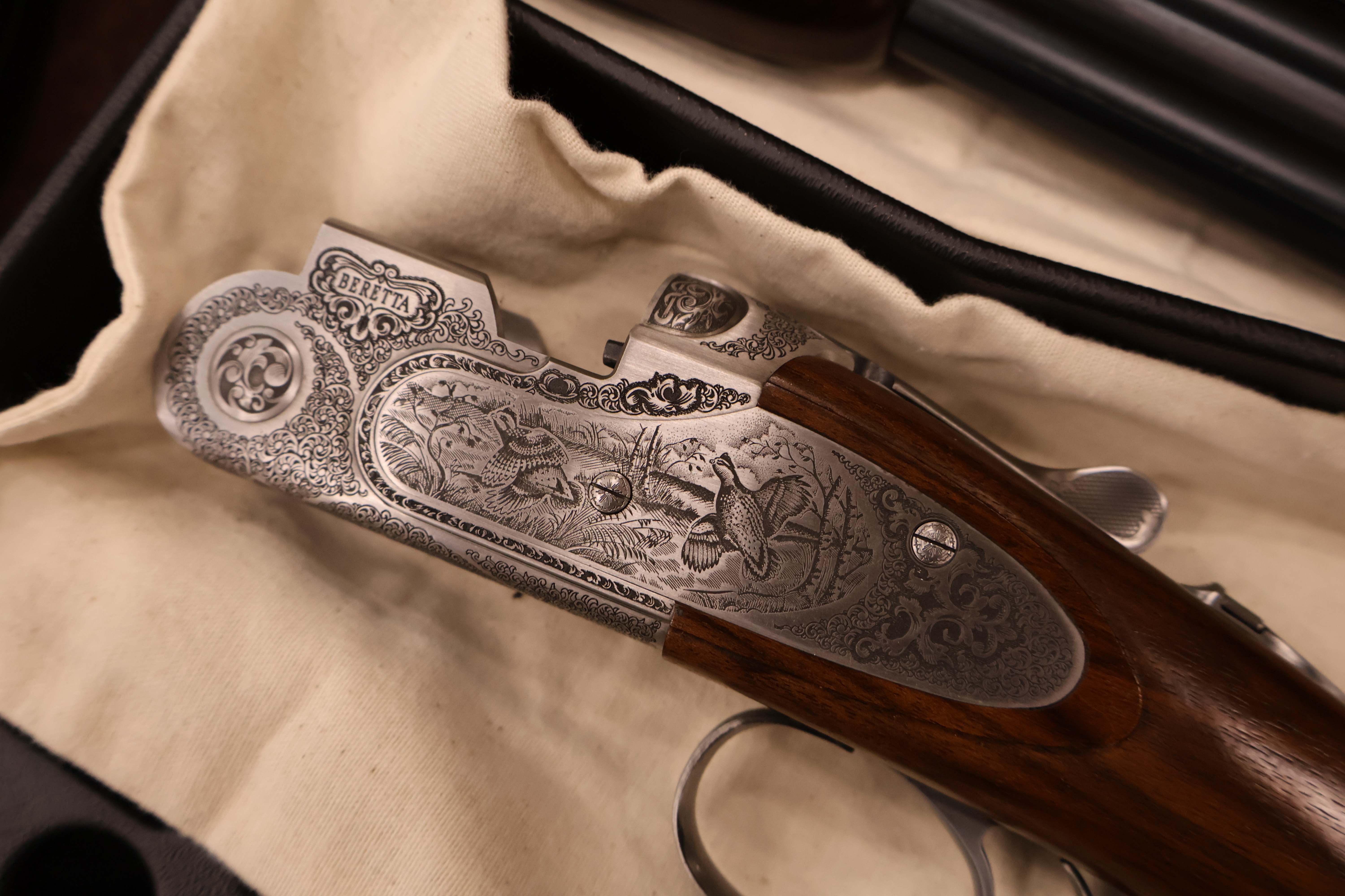 BERETTA 687 EELL DIAMOND PIGEON SILVER ENGRAVED DELUXE WALNUT 28" BBL 20GA-img-4