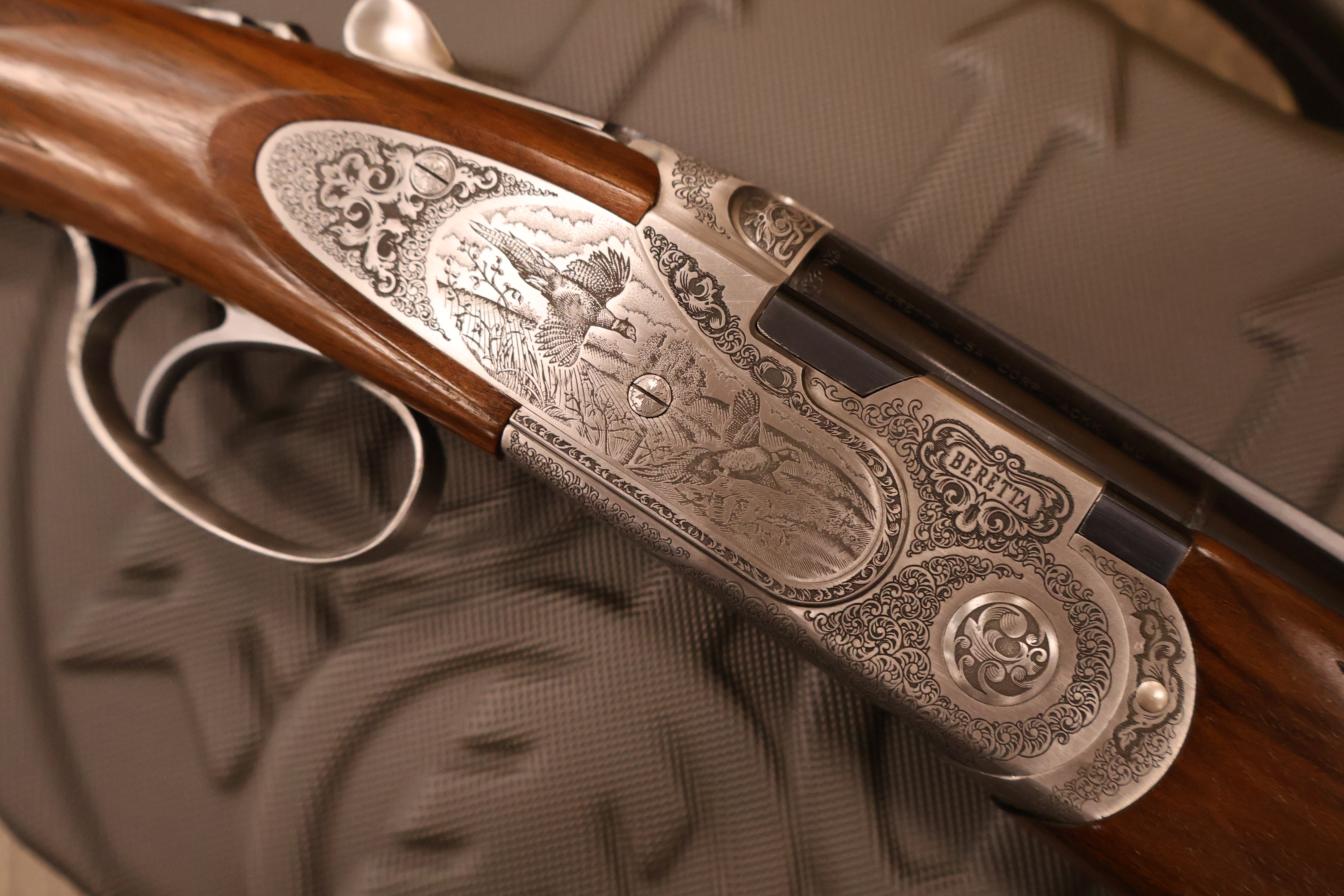 BERETTA 687 EELL DIAMOND PIGEON SILVER ENGRAVED DELUXE WALNUT 28" BBL 20GA-img-11
