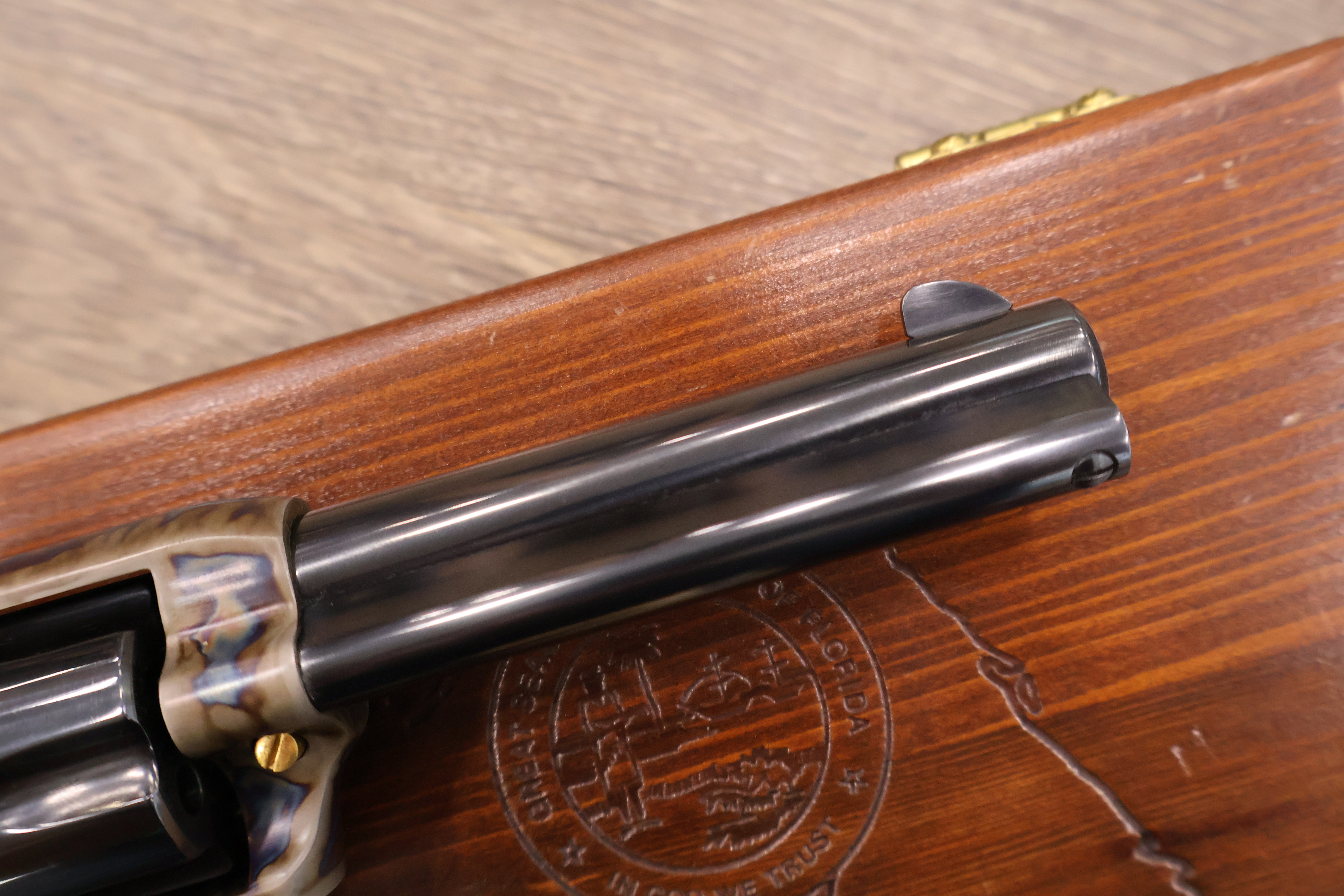 COLT FRONTIER SCOUT CASE COLORED FRAME BLUED FINISH WALNUT 4.75" BBL .22LR -img-3