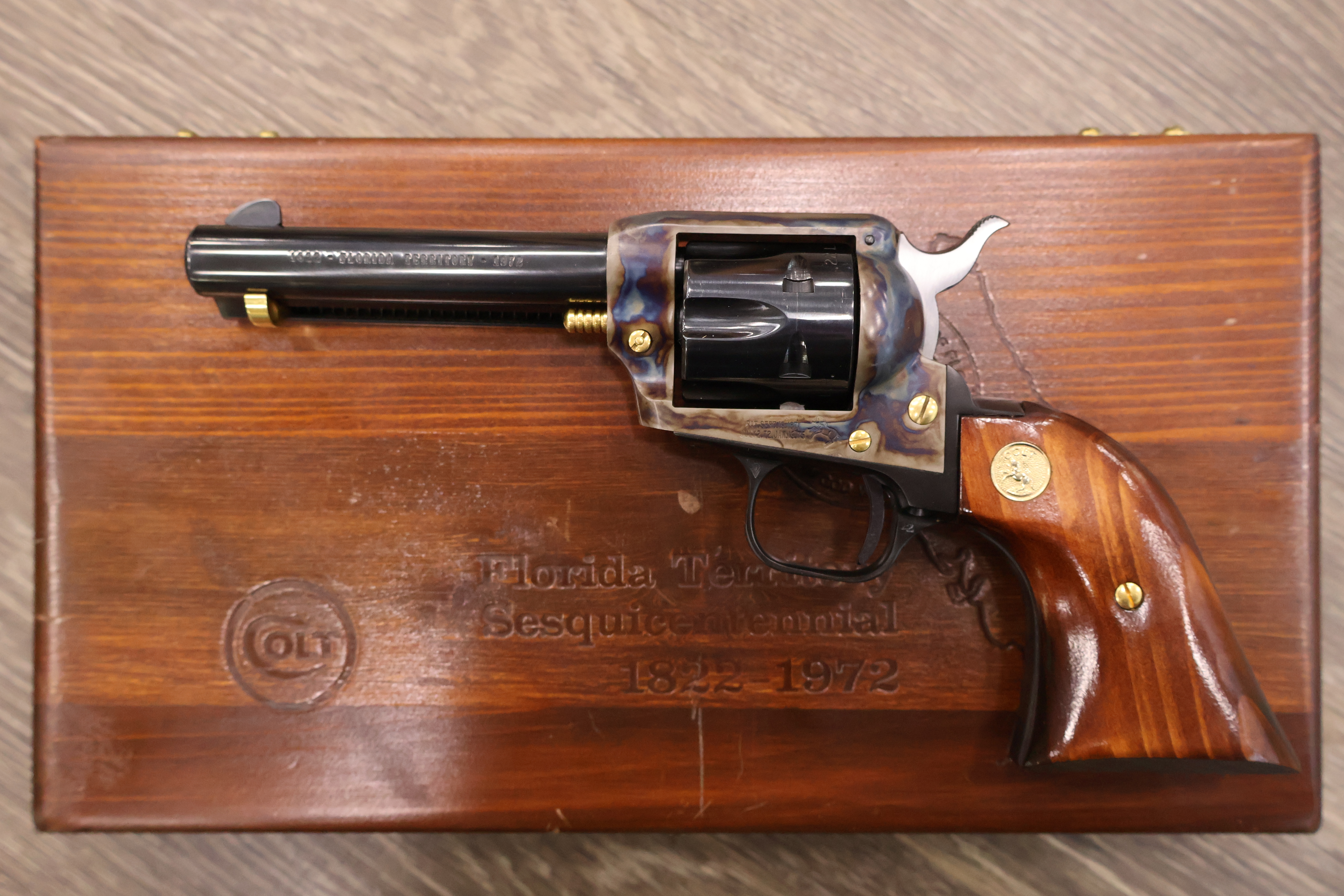 COLT FRONTIER SCOUT CASE COLORED FRAME BLUED FINISH WALNUT 4.75" BBL .22LR -img-4