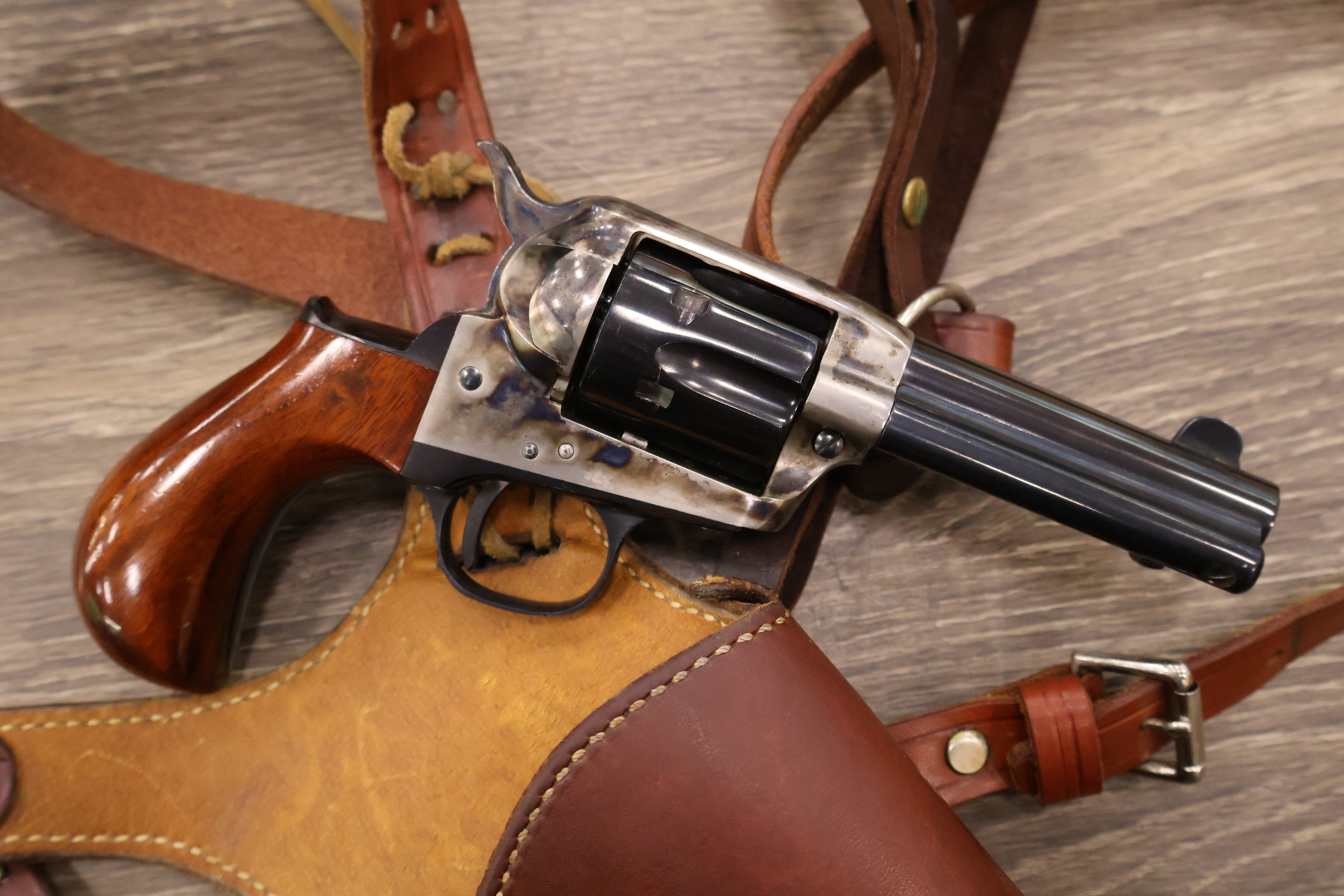 CIMARRON 1877 COLT LIGHTNING COLOR CASE HARDENED BLUED 3.5" BBL .38 S&W SPL-img-1