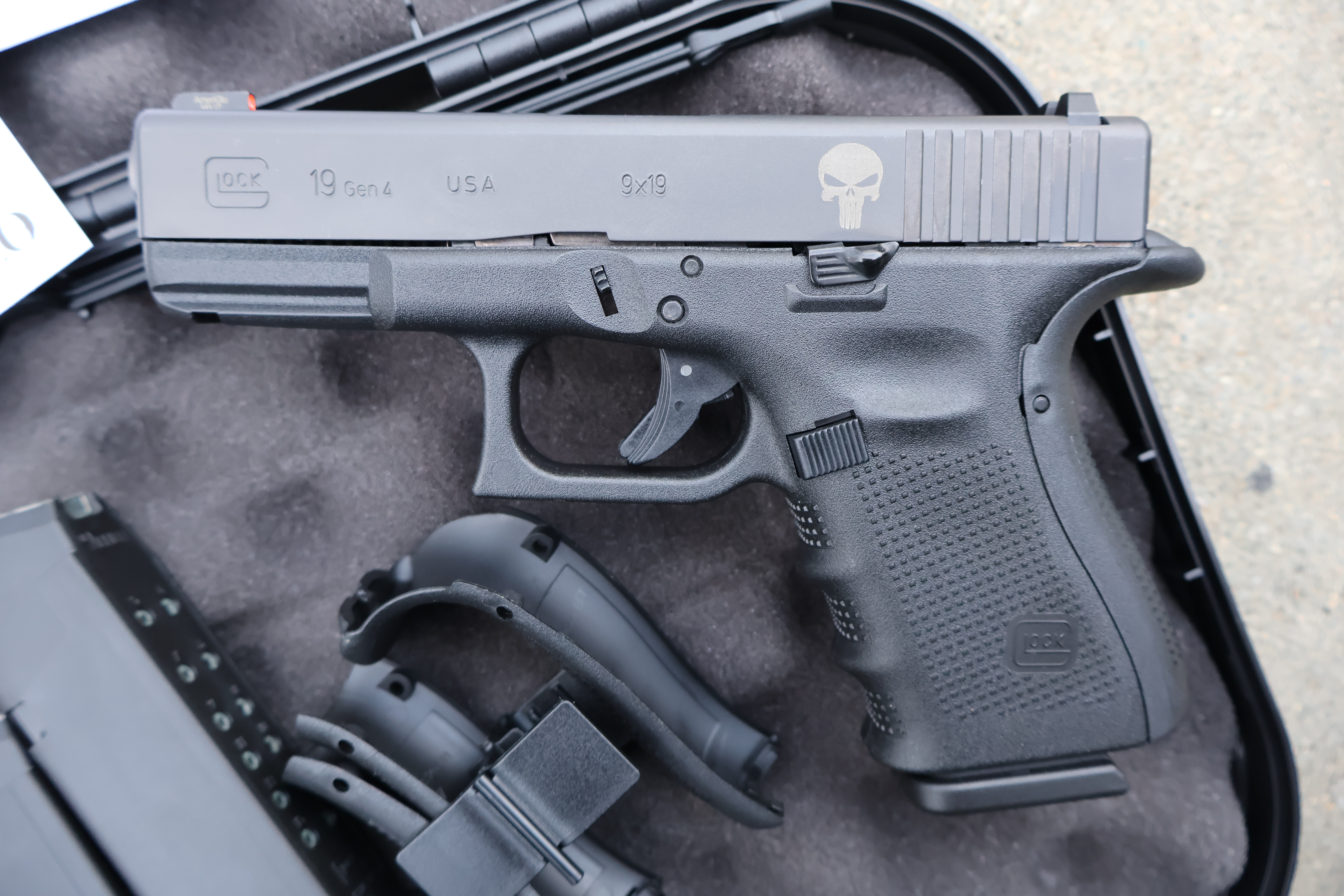 GLOCK (USA) G19 GEN4 BLACK TENIFER PUNISHER AMERIGLO FRONT 4.02" BBL 9MM-img-1