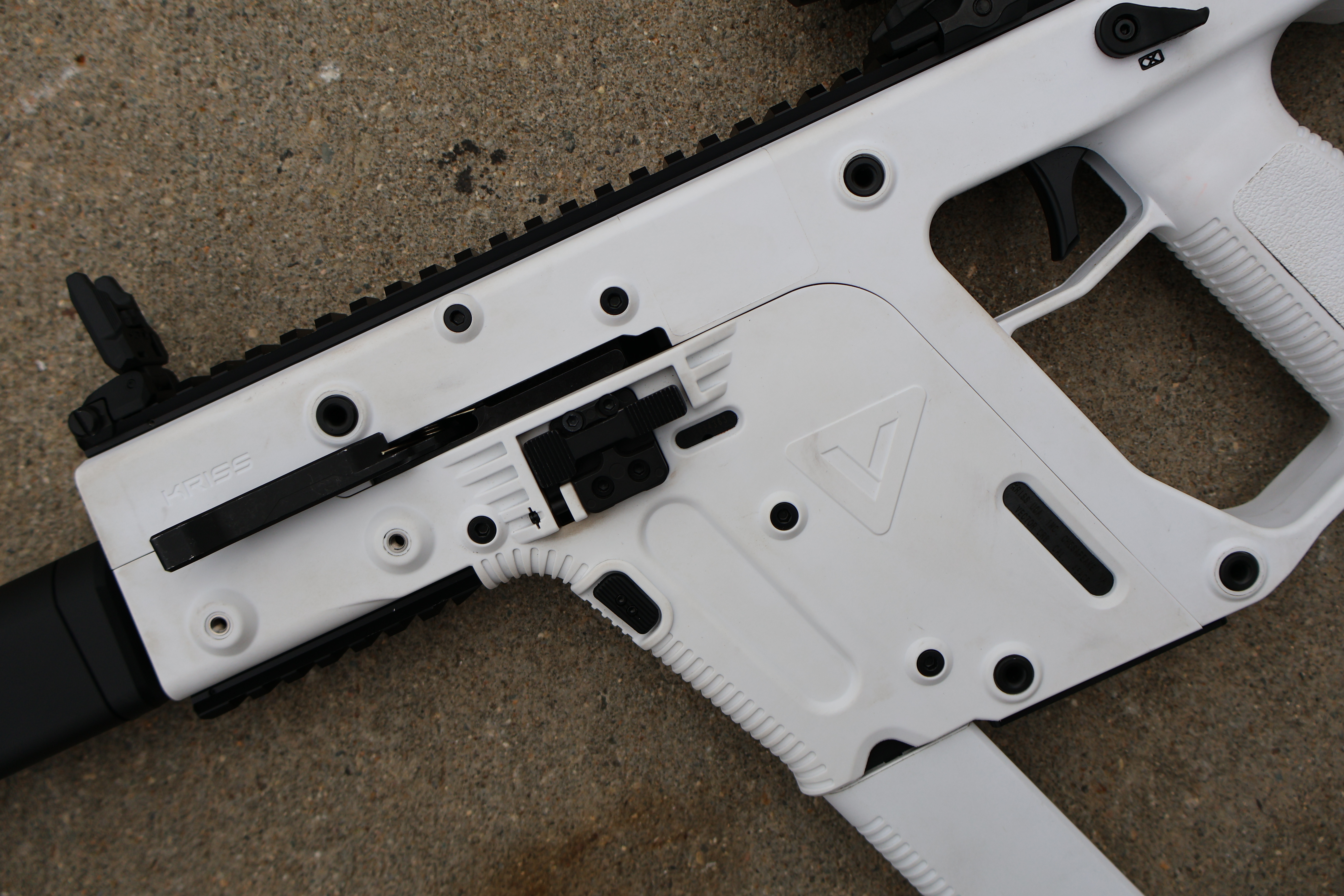 KRISS USA VECTOR CRB GEN2 ALPINE WHITE FAUX SUPPRESSOR 16" BBL .45 ACP-img-8