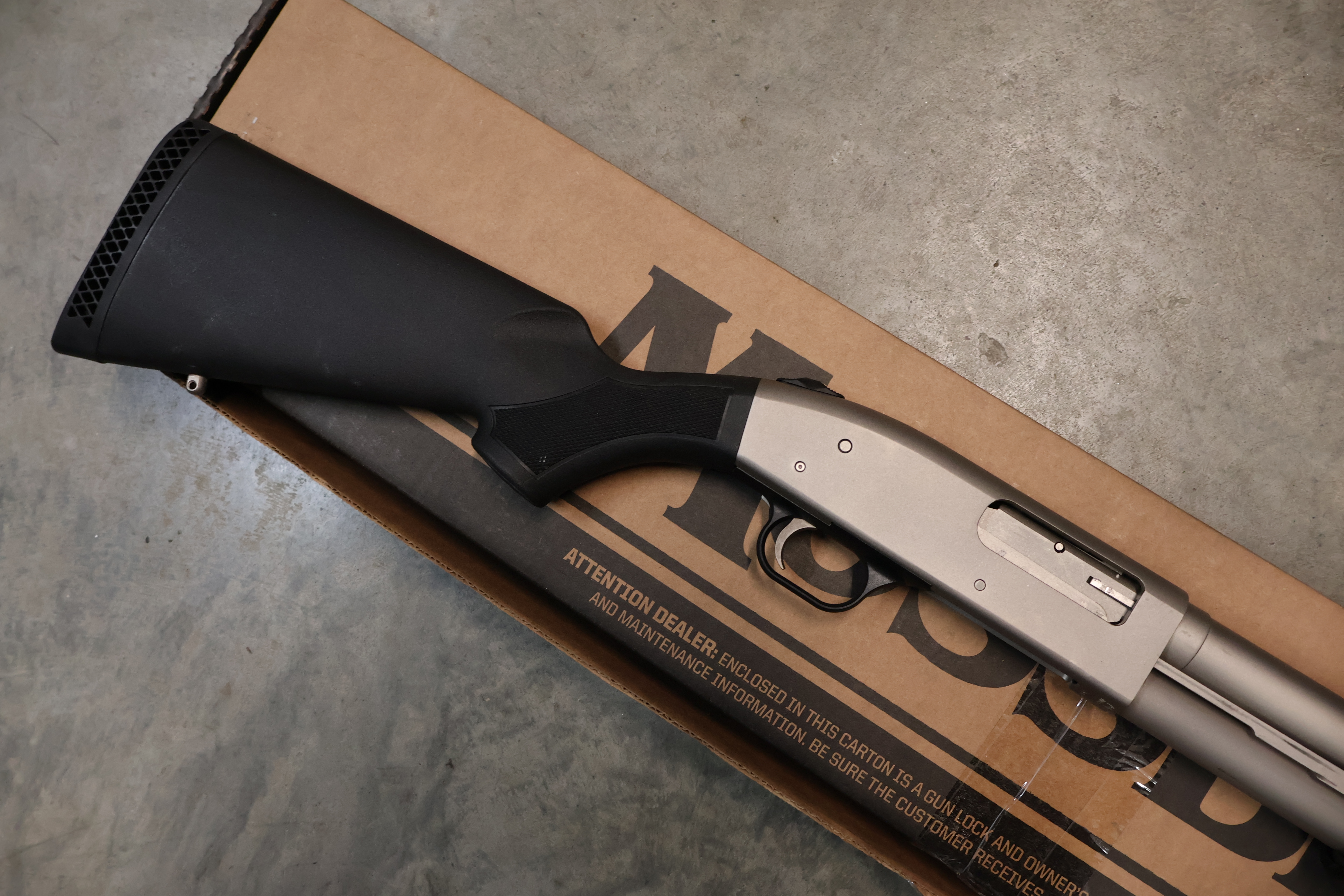 MOSSBERG 590 MARINER MARINE-COTE SILVER FINISH 8+1 SHOT 20" BBL 12GA-img-1